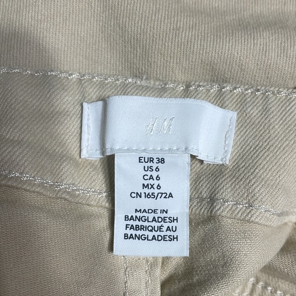 Women’s H&M jeans - Picture 11 of 11